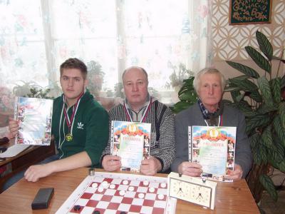 В Ерахтуре прошли сельские шашечные баталии